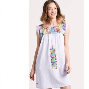 J. Marie Camilla Embroidered Mini Lined Dress With Pockets XS with pockets